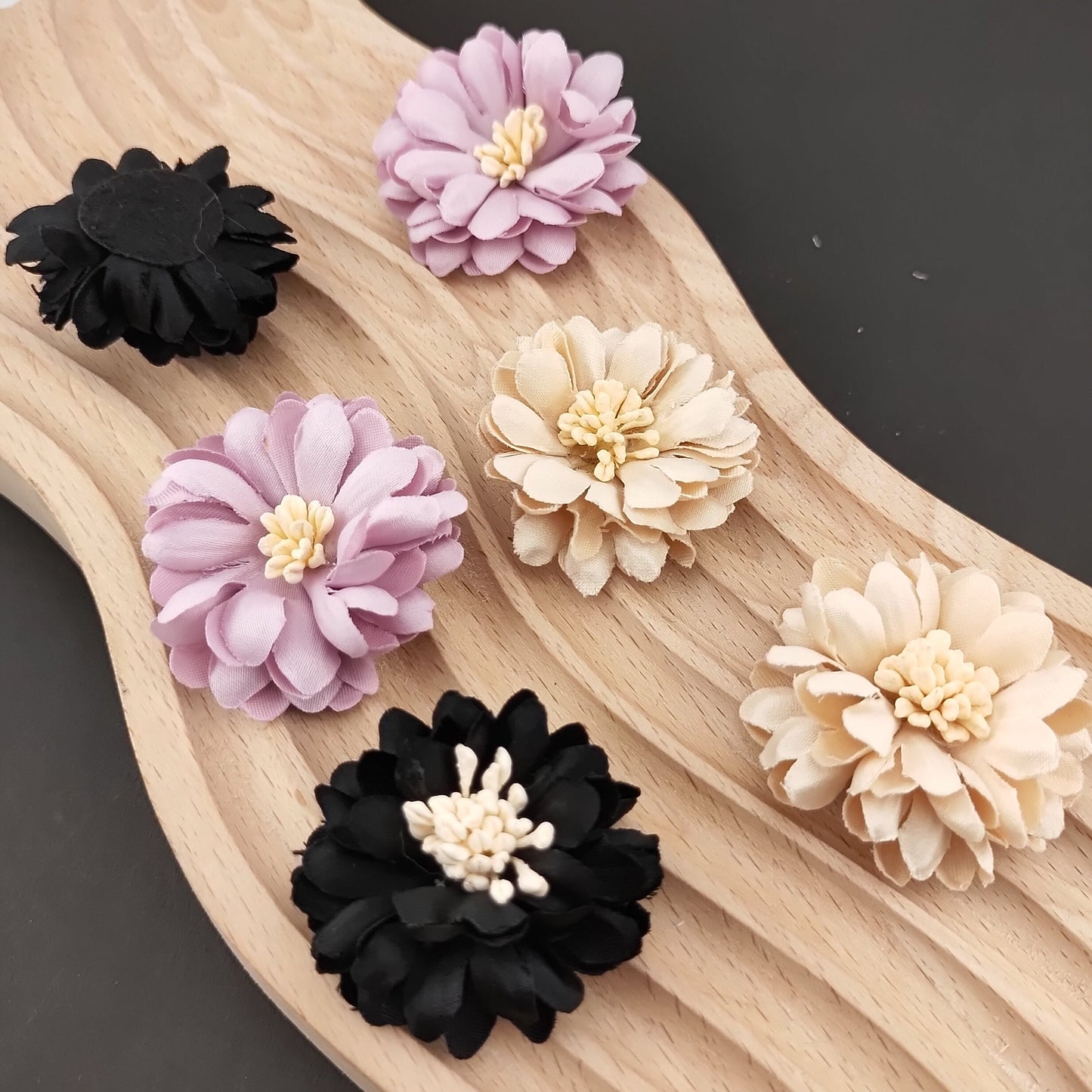 FS0944- 41MM - Three-Color Fabric Daisies