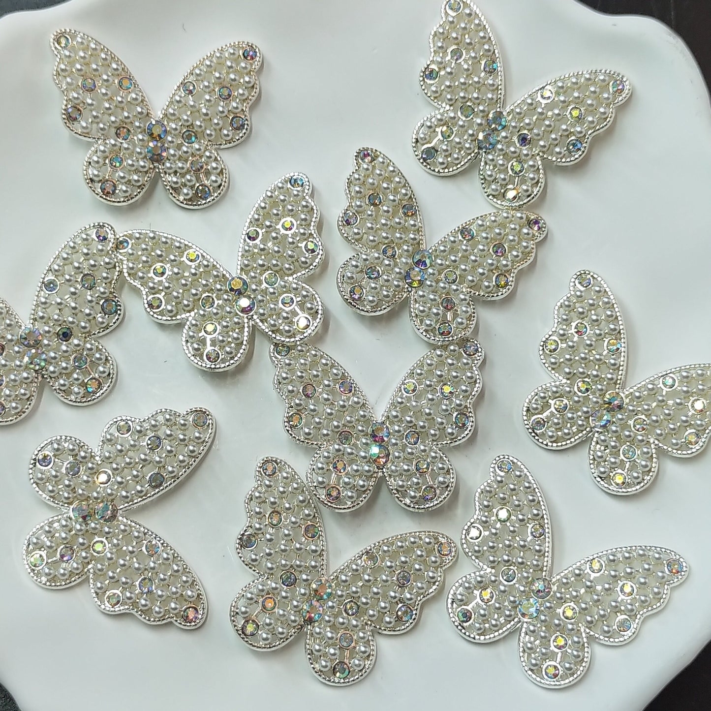 FS0310-33MM Diamonds and Pearls Butterfly Charms Accessories For Making Fancy Beads