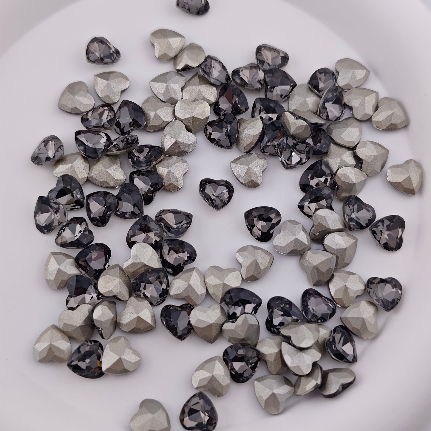 FS1396- 8*8mm Pointed Bottom Heart Crystal Diamonds For Making Fancy Beads