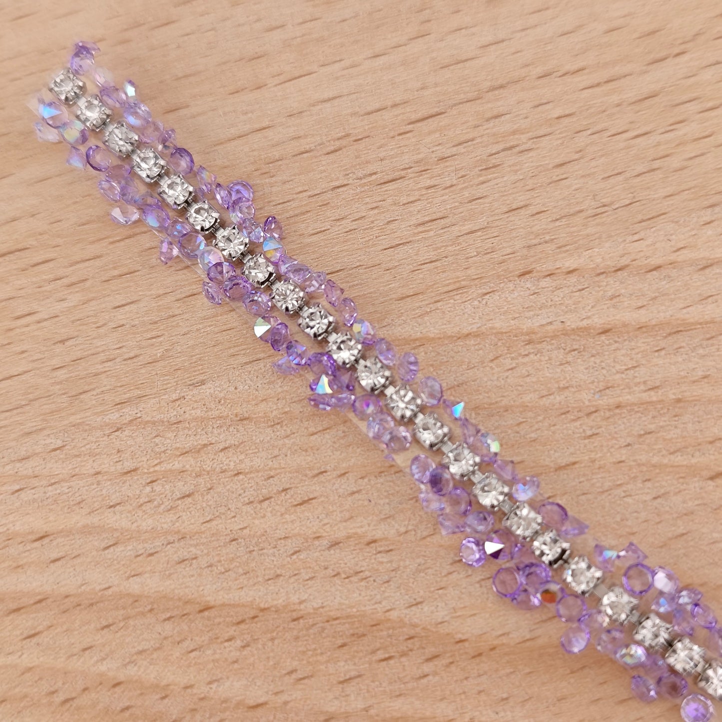 FS2994- 9mm Width Sugar Diamonds Wraps tapes With Silver Chain In Middle Diamonds Tapes for Making Fancy Beads