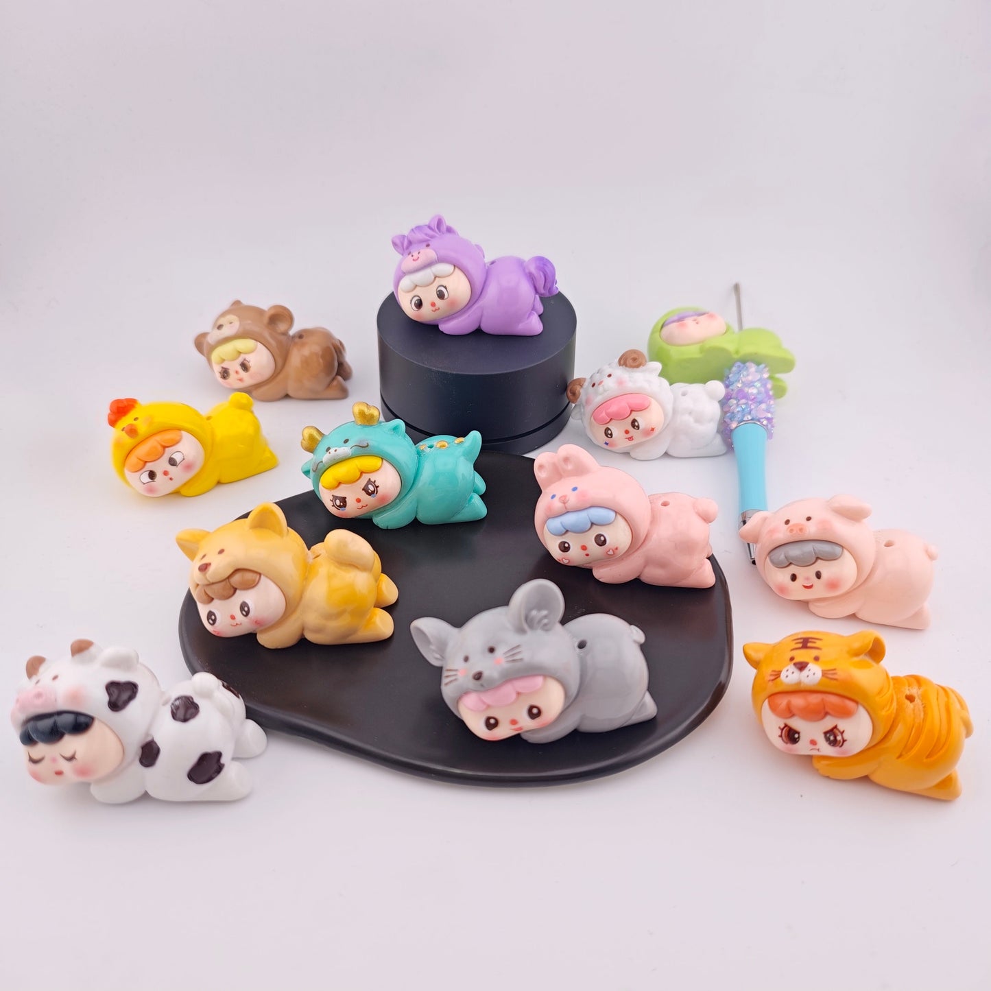 FS3216- 12PCS/Set Cute Chinese Twelve Zodiac Beads