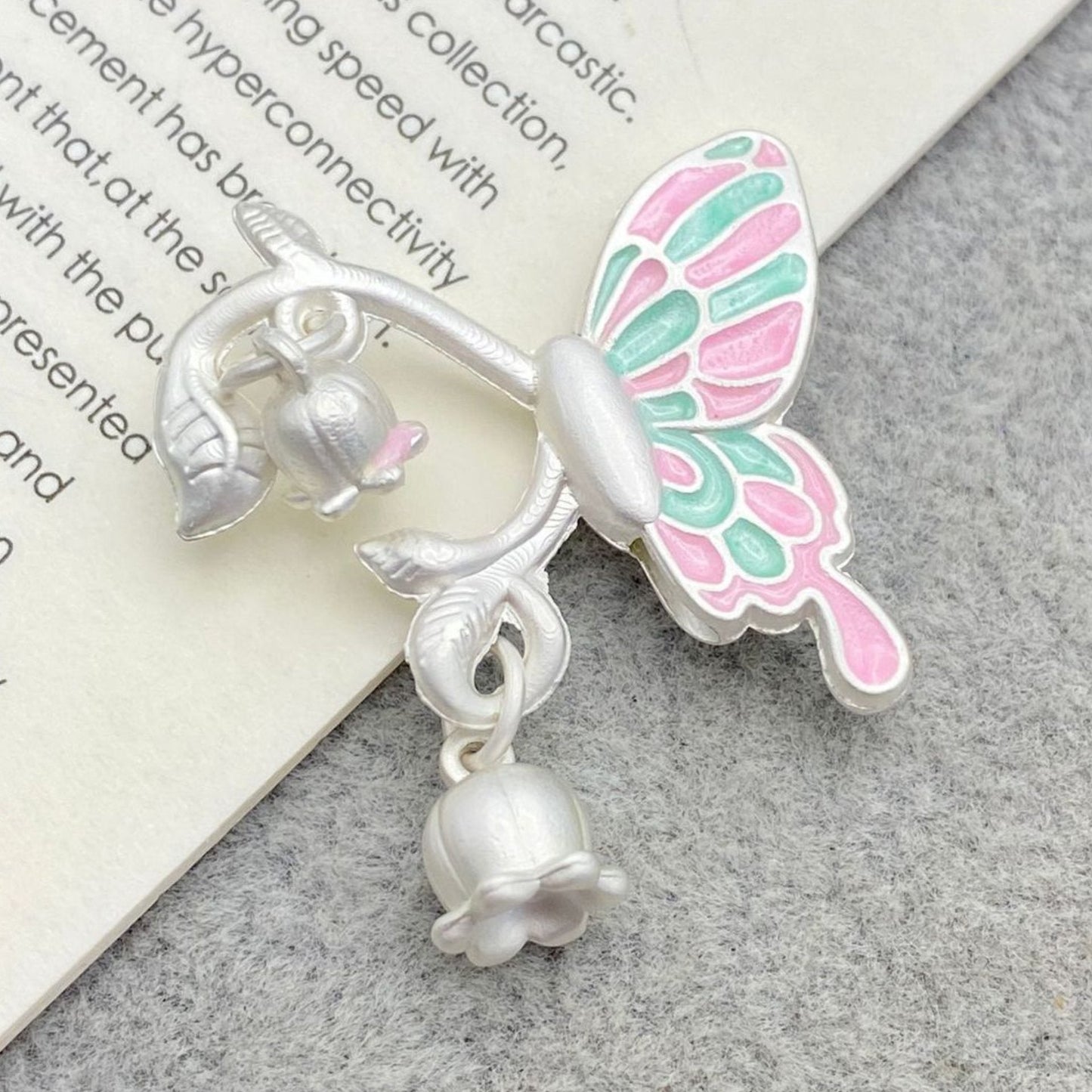 FS3090- Butterfly with Lily of the valley Alloy Beads for Making Keychain