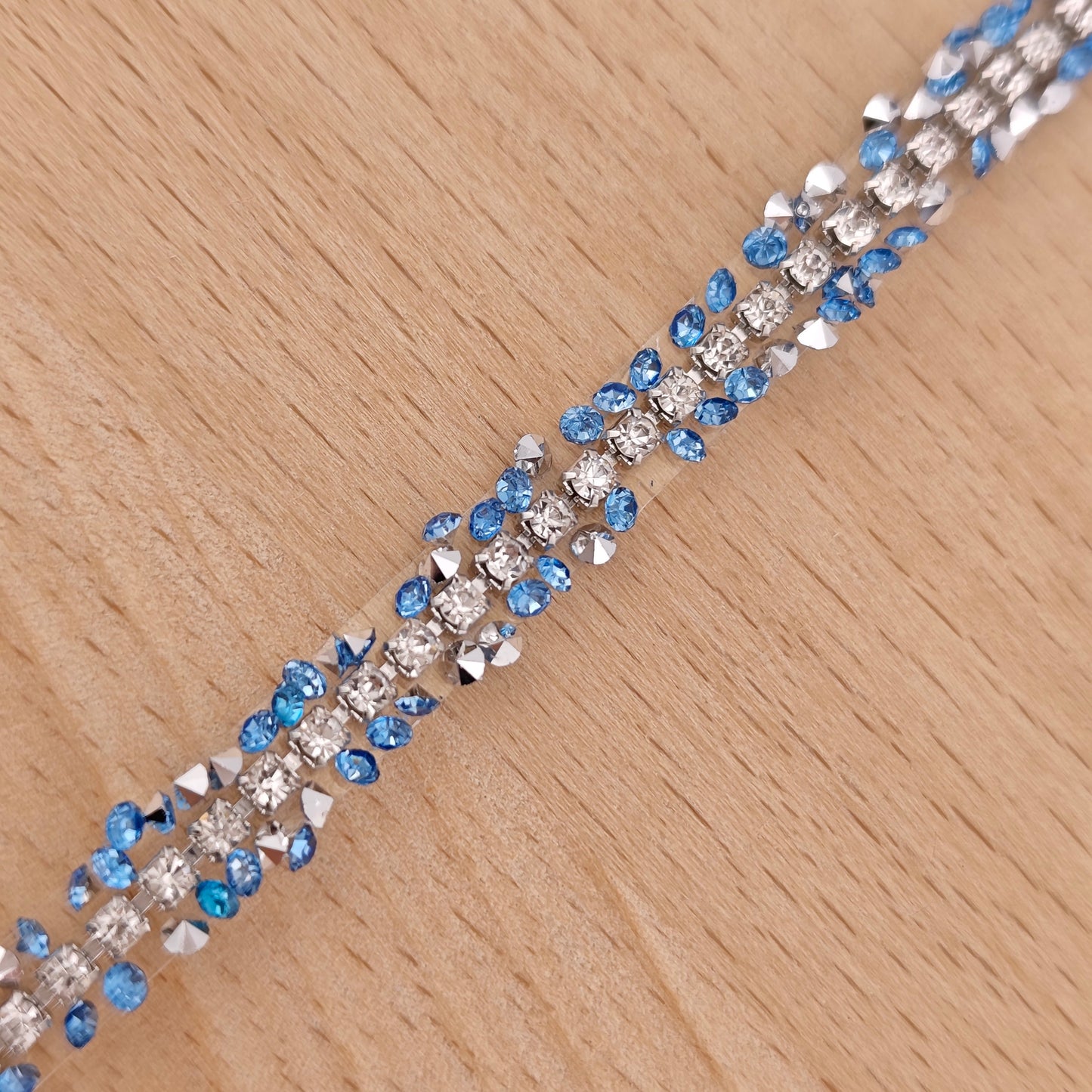 FS2994- 9mm Width Sugar Diamonds Wraps tapes With Silver Chain In Middle Diamonds Tapes for Making Fancy Beads