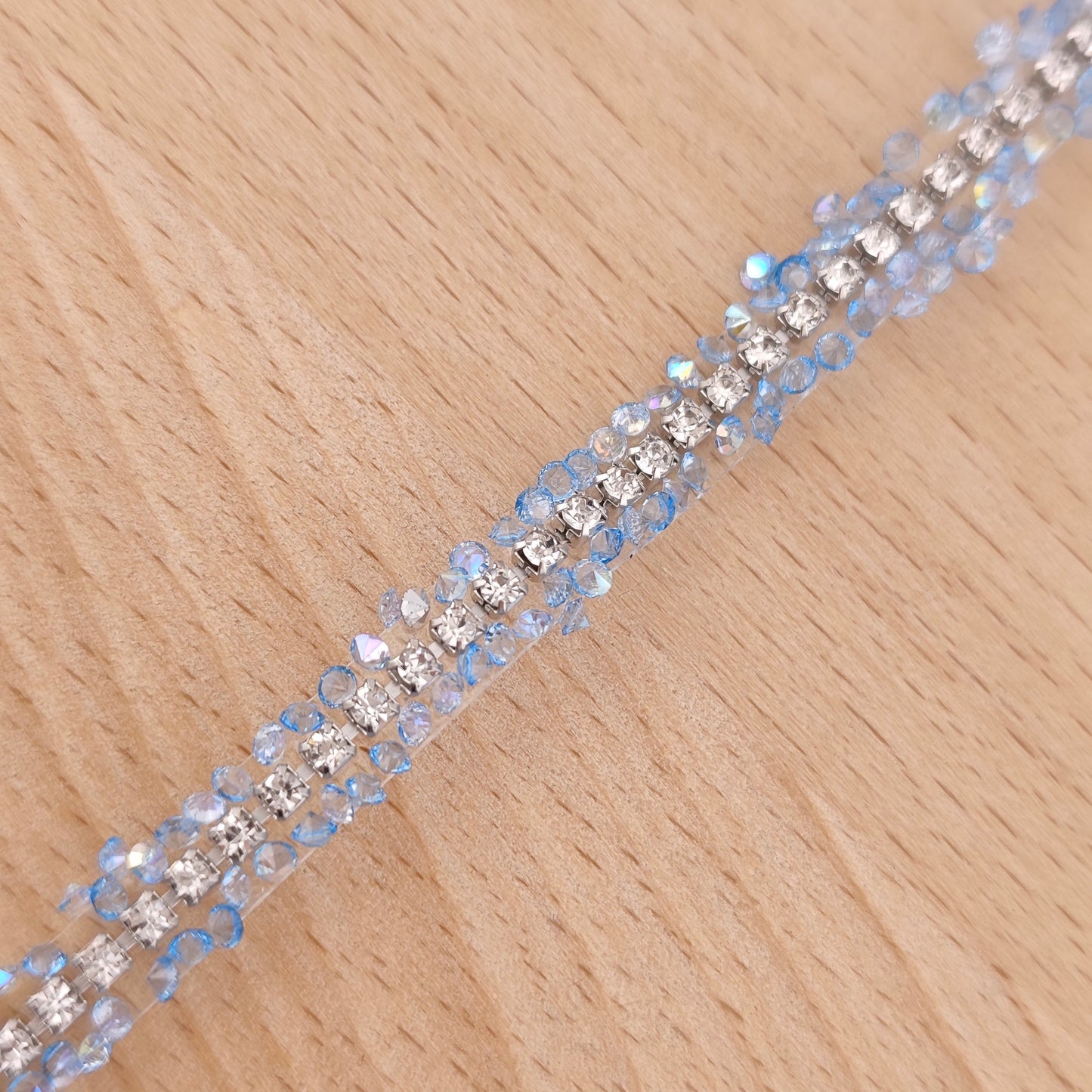 FS2994- 9mm Width Sugar Diamonds Wraps tapes With Silver Chain In Middle Diamonds Tapes for Making Fancy Beads