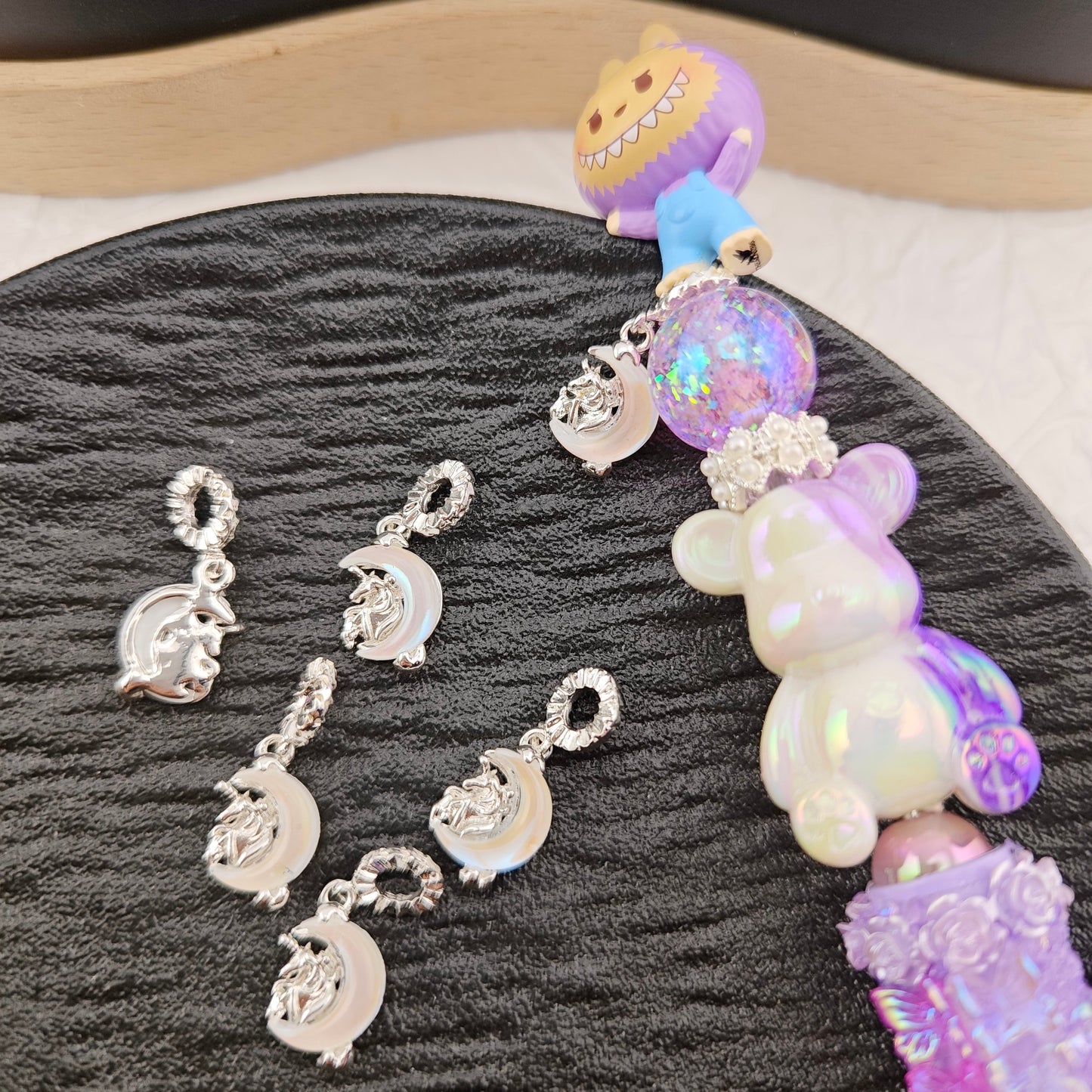 FS2854-Moon and Horse Spacers Charms