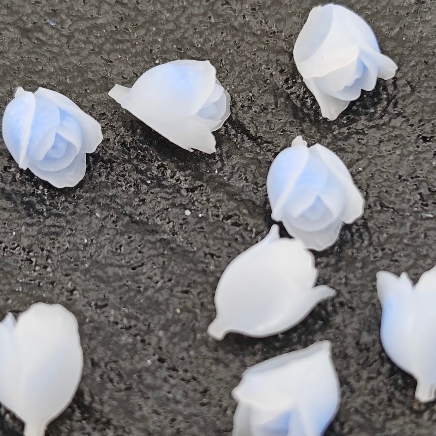 FS2860- 7mm 3D Glowing Rose flower Charms