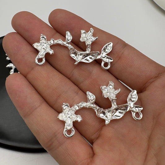 FS5384- 44mm 2 hole Metal Flowers