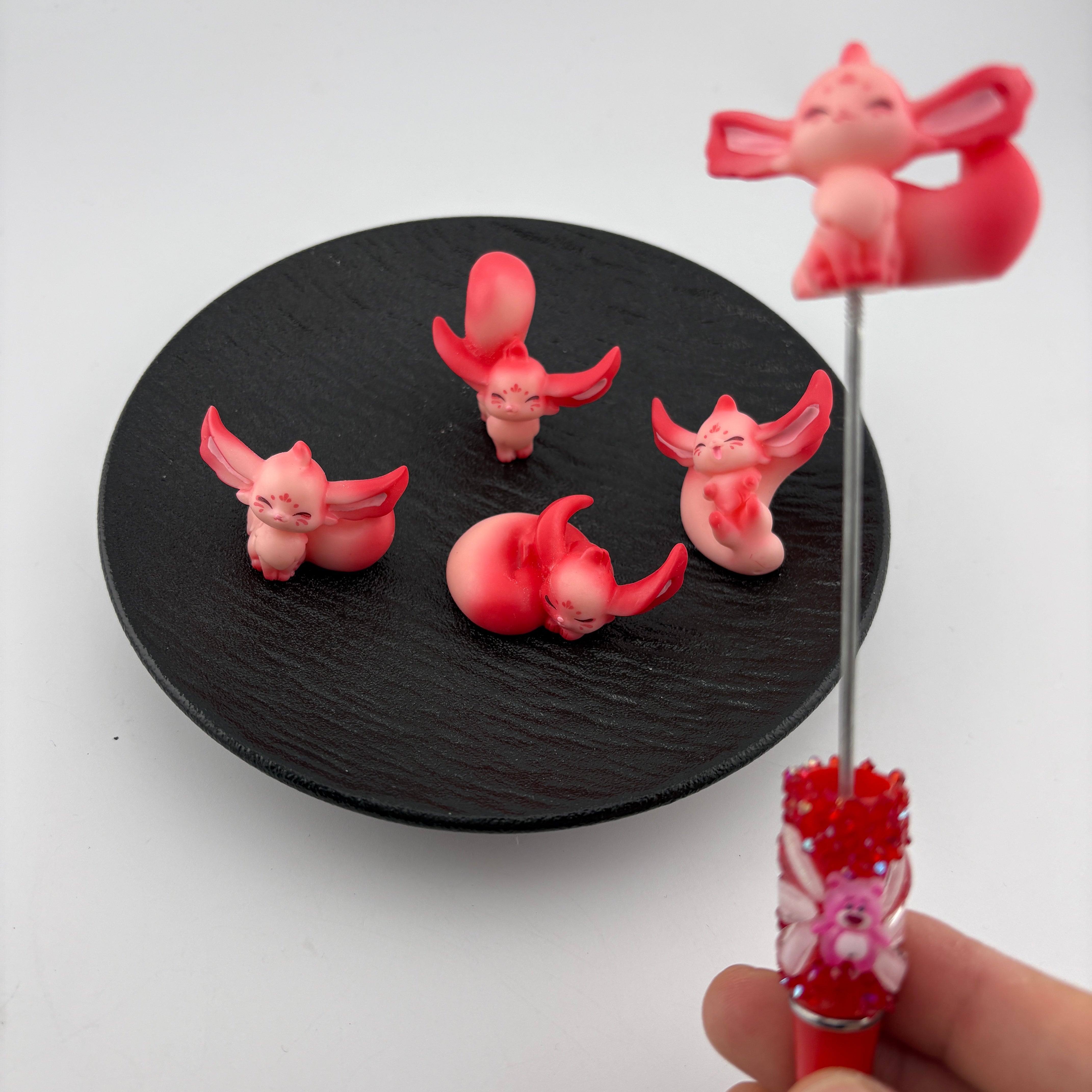 FS2197- 4PCS/Set Big Ears and tail Pink Red Fox Pen toppers