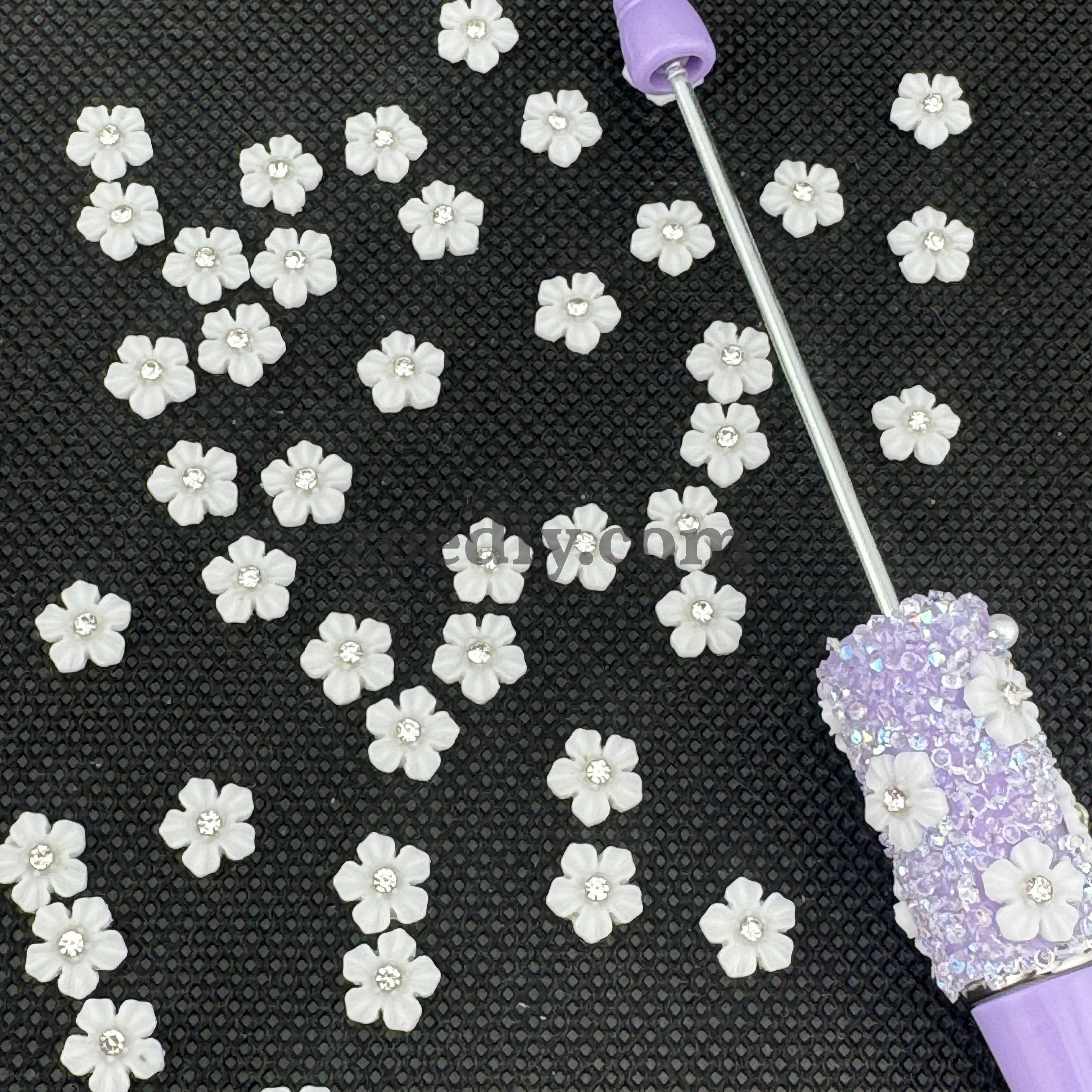 FS1006- 8MM  White Flower Nail Charms For Making Fancy Beads Or Fancy Pen