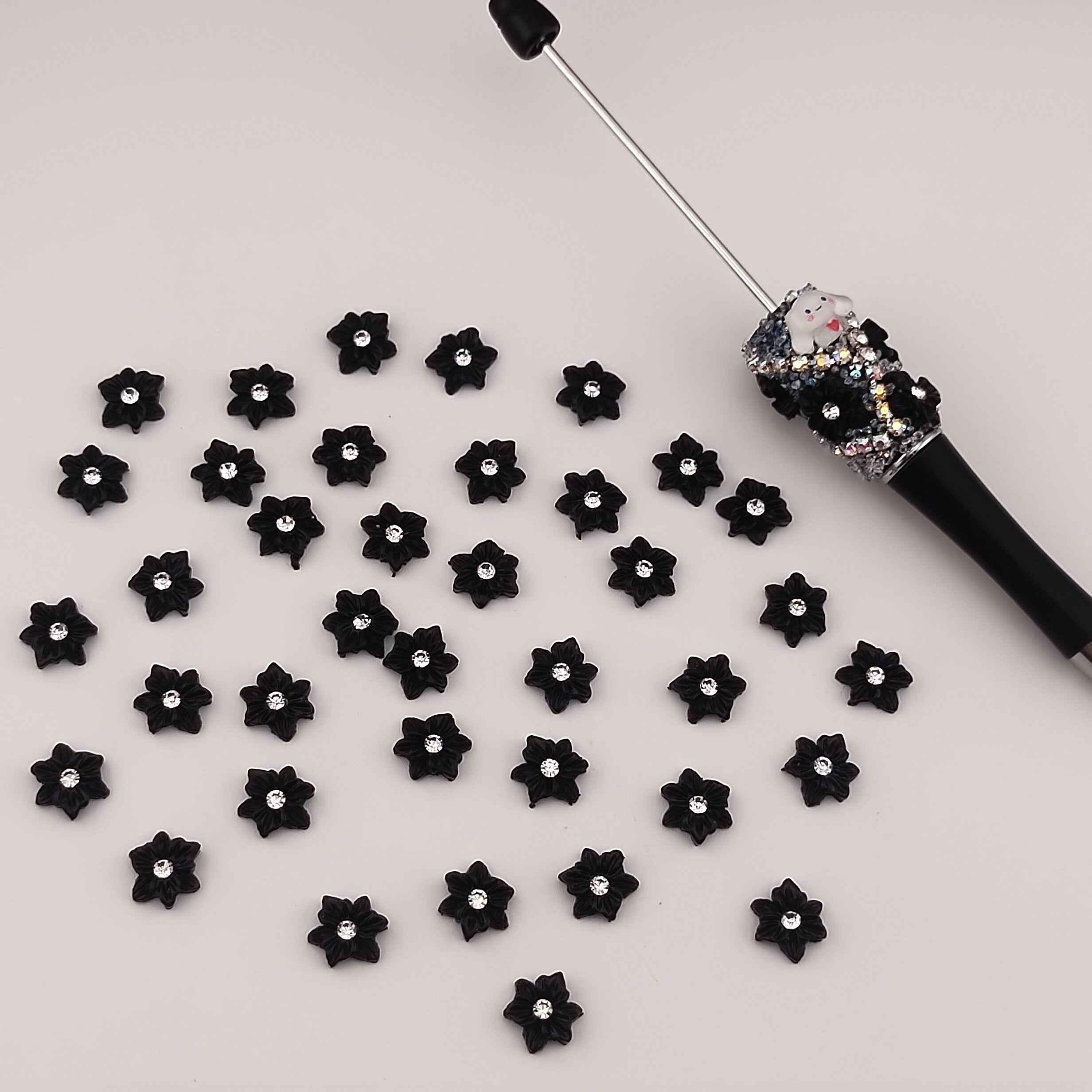 11MM Black Diamonds Flower Resin Accessories