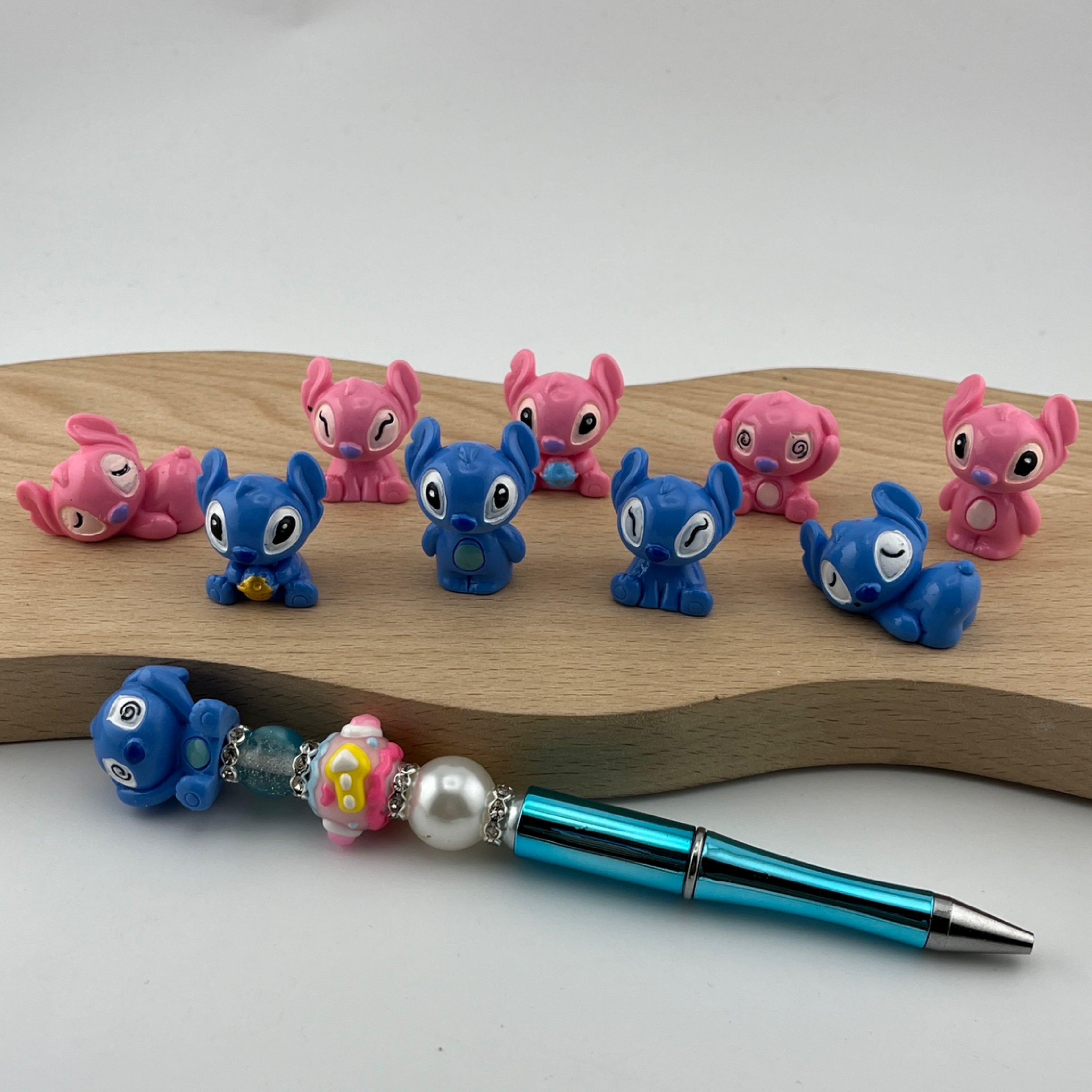 FS1629-31MM Stitch Resin Pen Topper