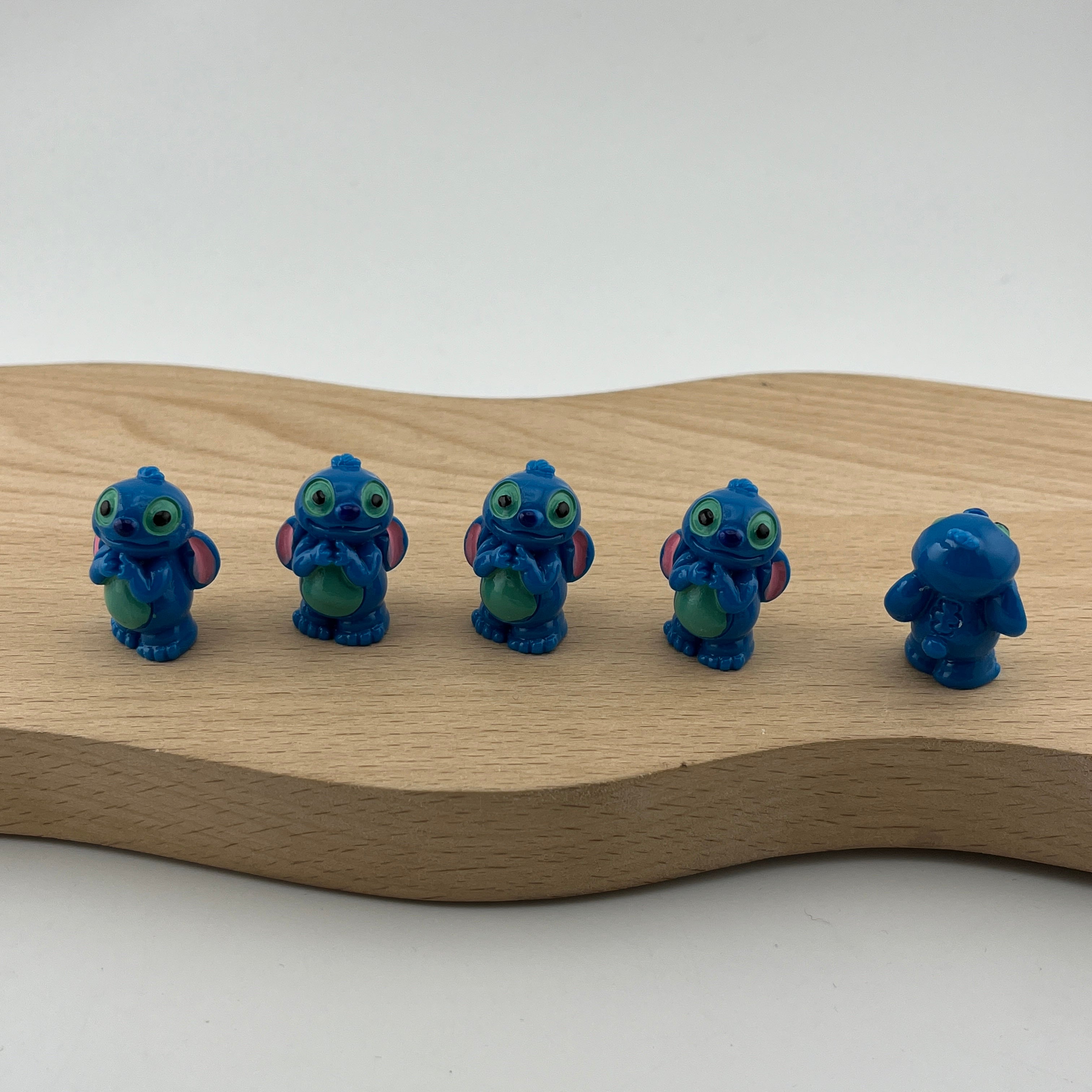 FS1630-26MM Stitch Resin Pen Topper