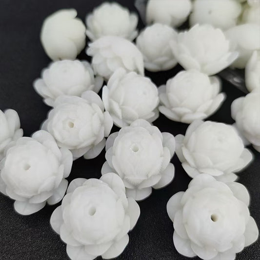 FS4115- 42*21Mm Big White Lotus Flower Beads - Passing The Pen