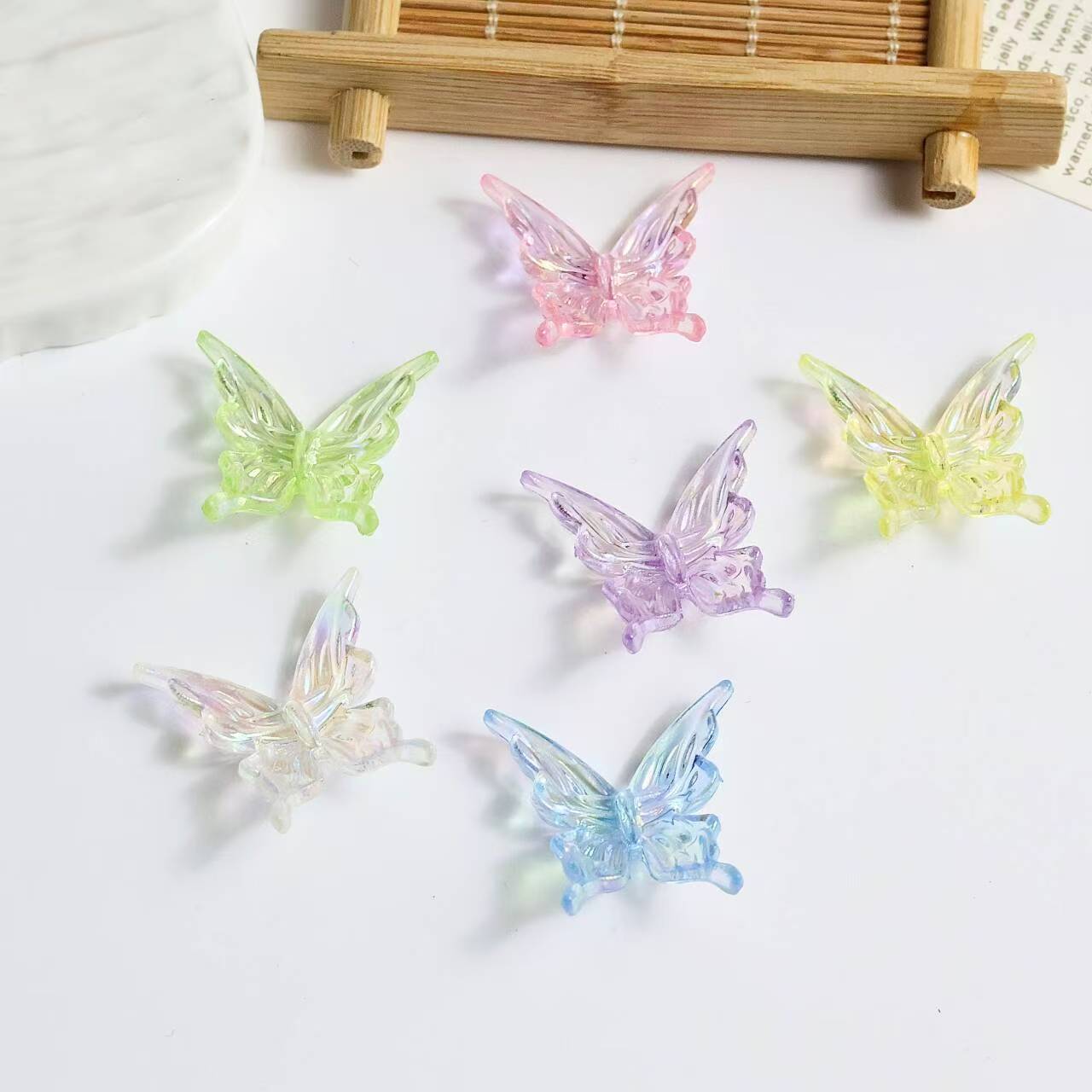 FS4971- 24*25mm UV Butterfly Small Holes (Not Pen-Compatible)