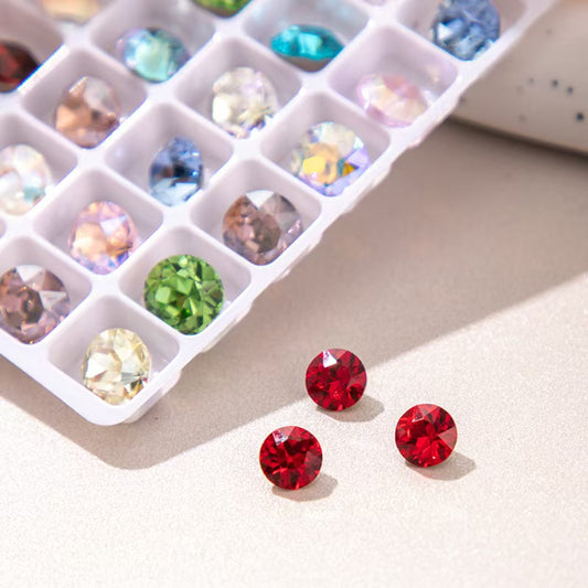 FS3972- 4.5mm Red Crystal Diamonds
