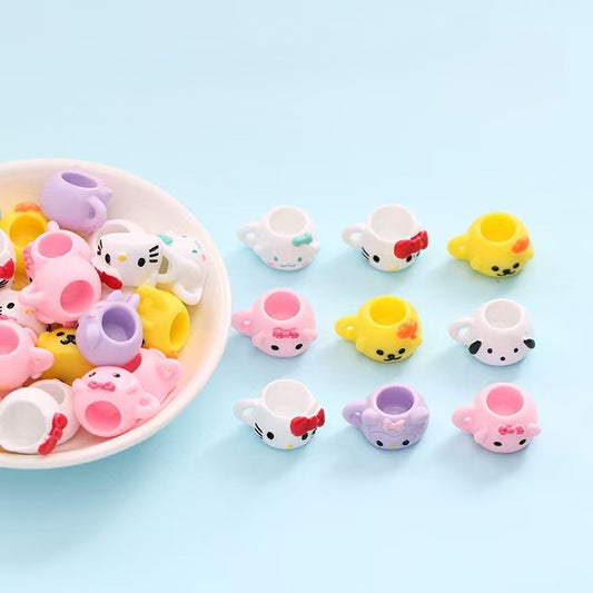 FS4436- Sanrio Cup Beads