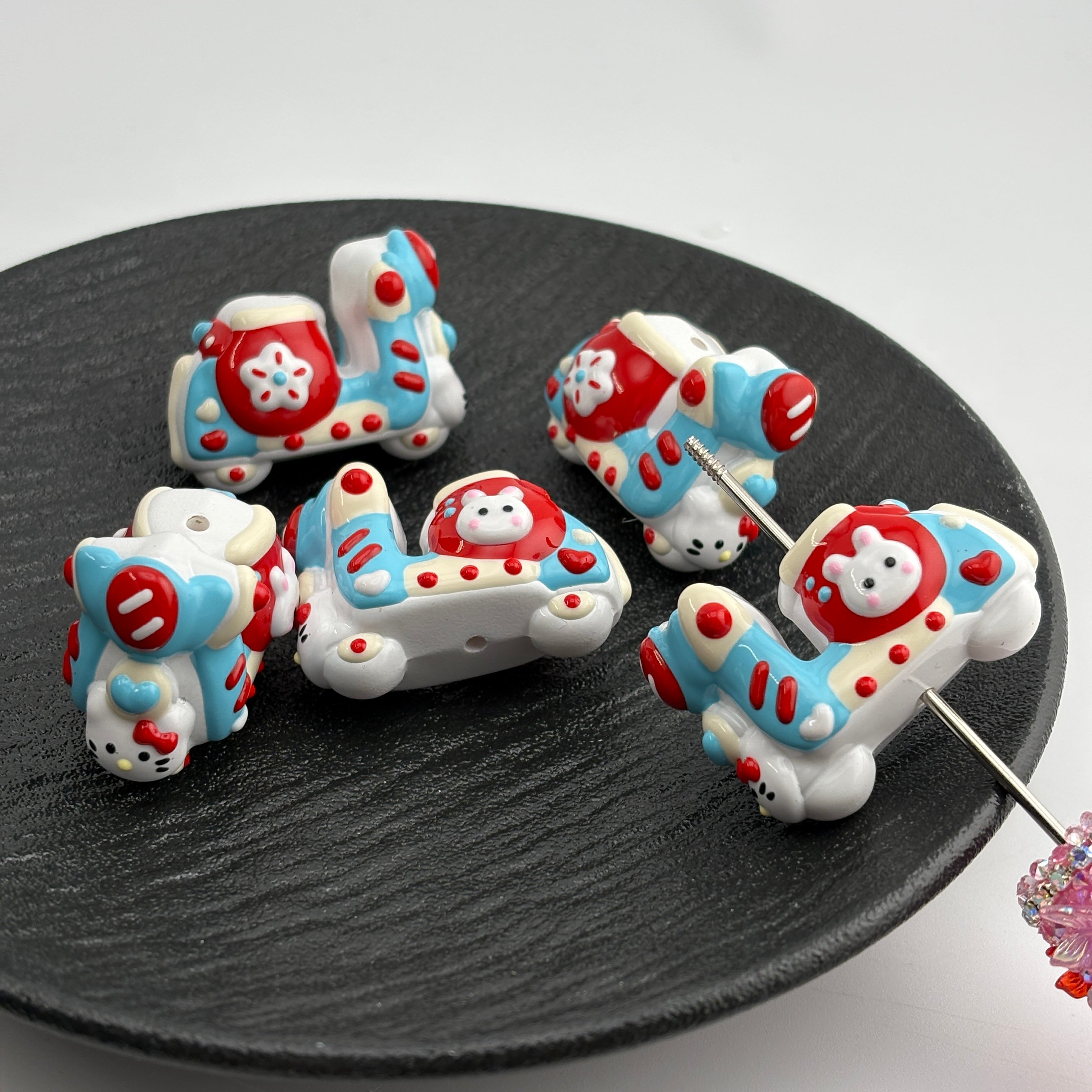 FS2136- 5PCS HK White Blue Motorbike Hand Painted Beads Fit For Beadable Pens