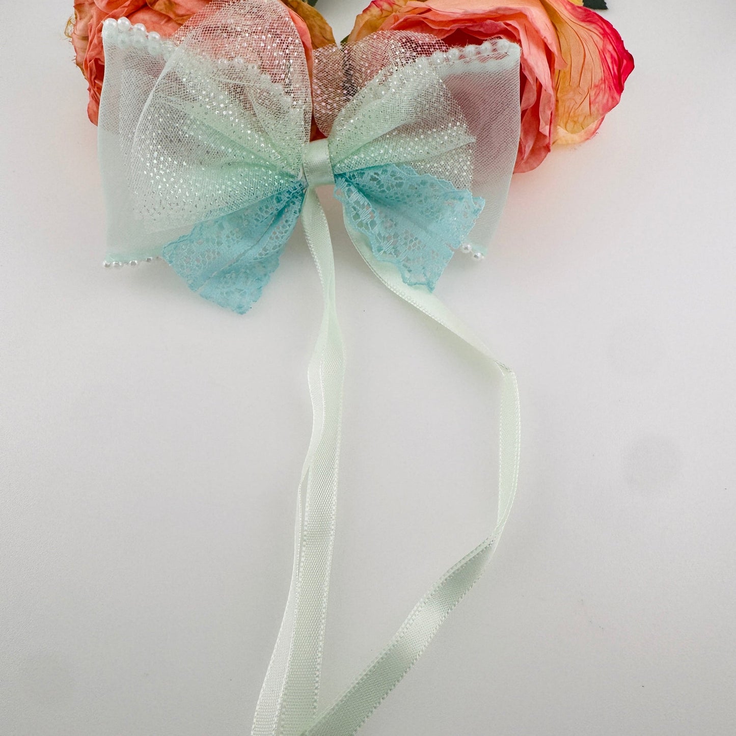 [KM7024]-  Lace Pearl Edge Fabric Bows