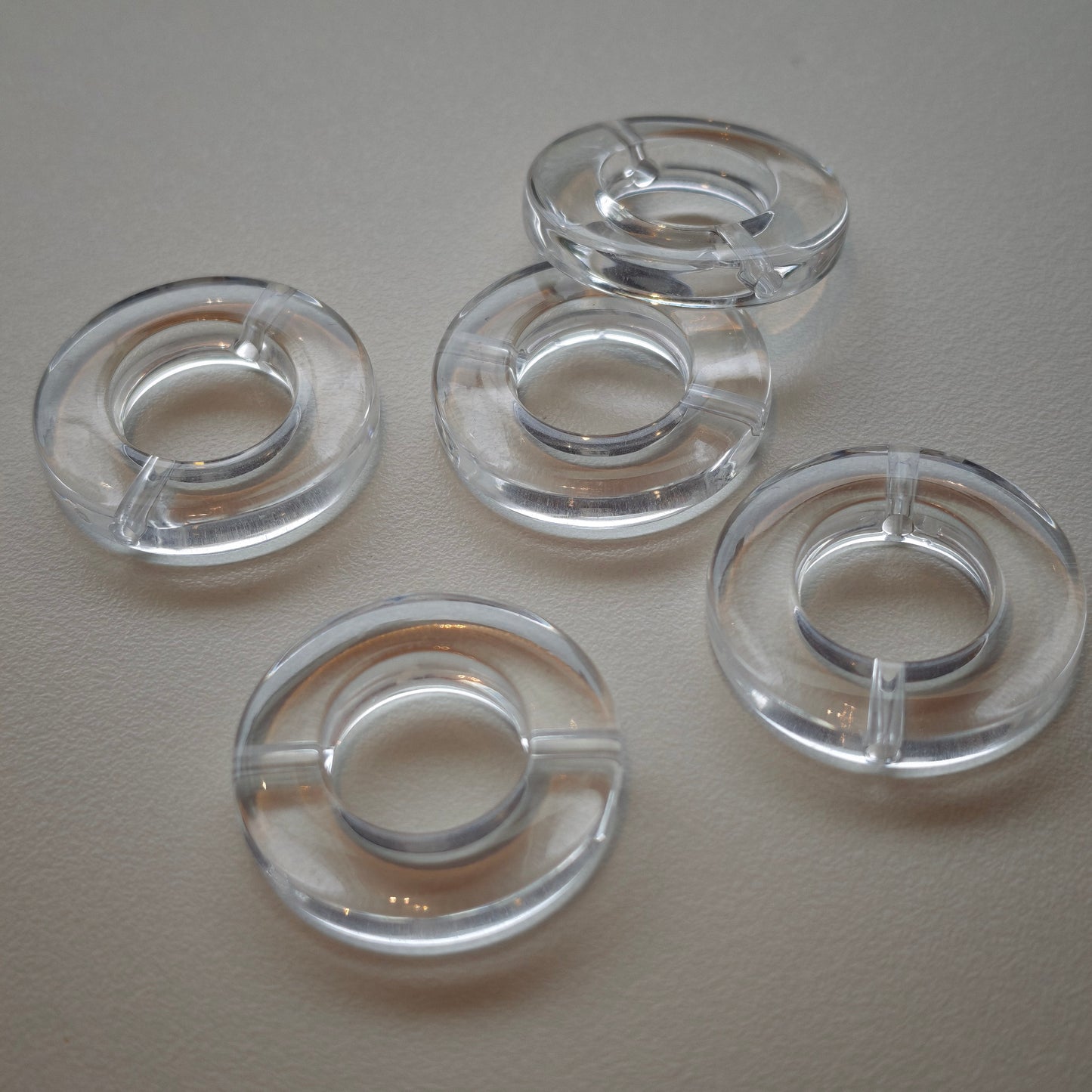 [KM6985]- 27mm Clear Flat Round Rings Based Beads, Inner Ring:15mm, Thickness:5.3mm
