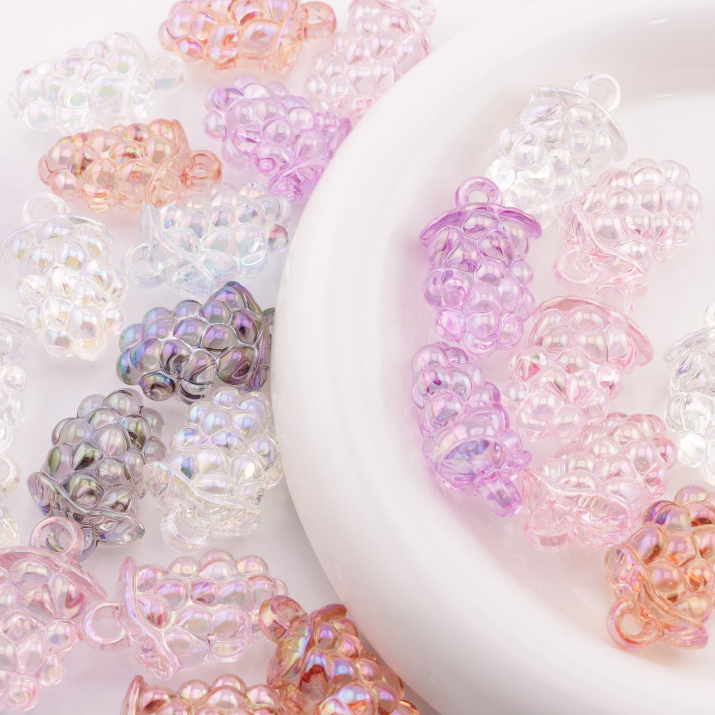 FS3632- UV Clear Grape Charms Translucent Grape Pendants