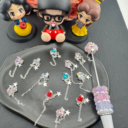 FS5413- 11×32mm Heart-shaped Alloy Pendant Nail Stickers