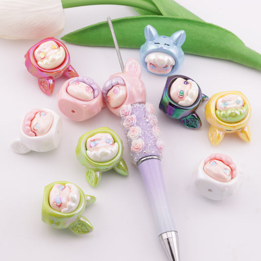 FS3555- UV-Plated Cute Cartoon Resin Through-Hole Resin Beads