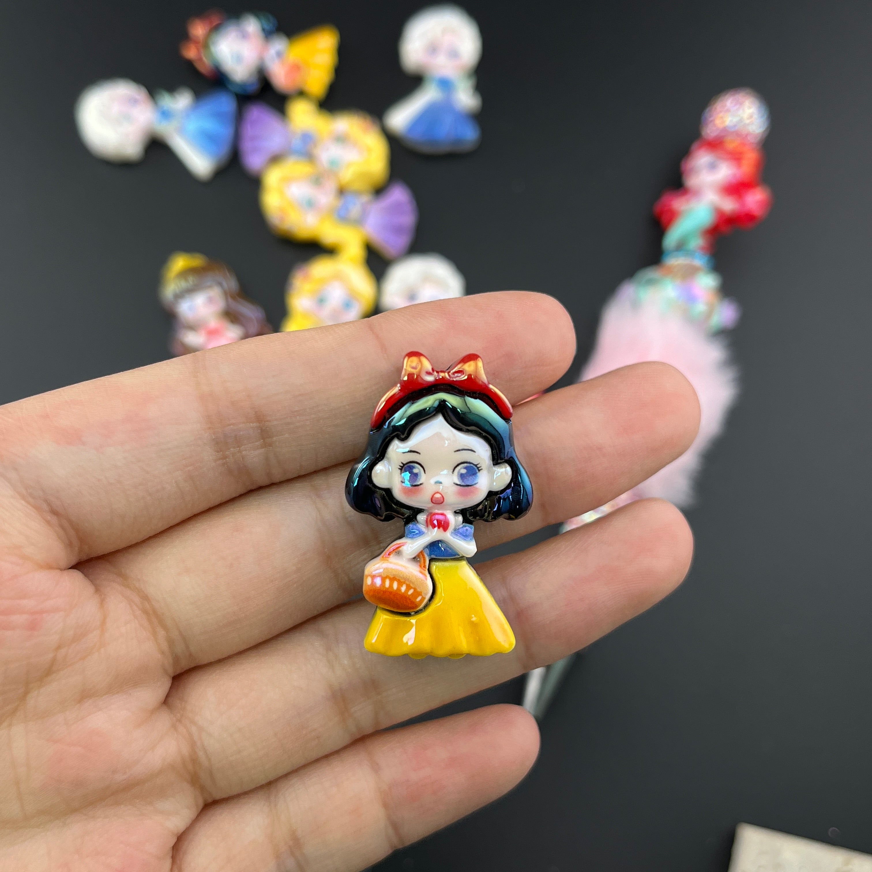 Mixed UV Shiny Cartoon Princess Resin Beads Fit For Beadable Pens