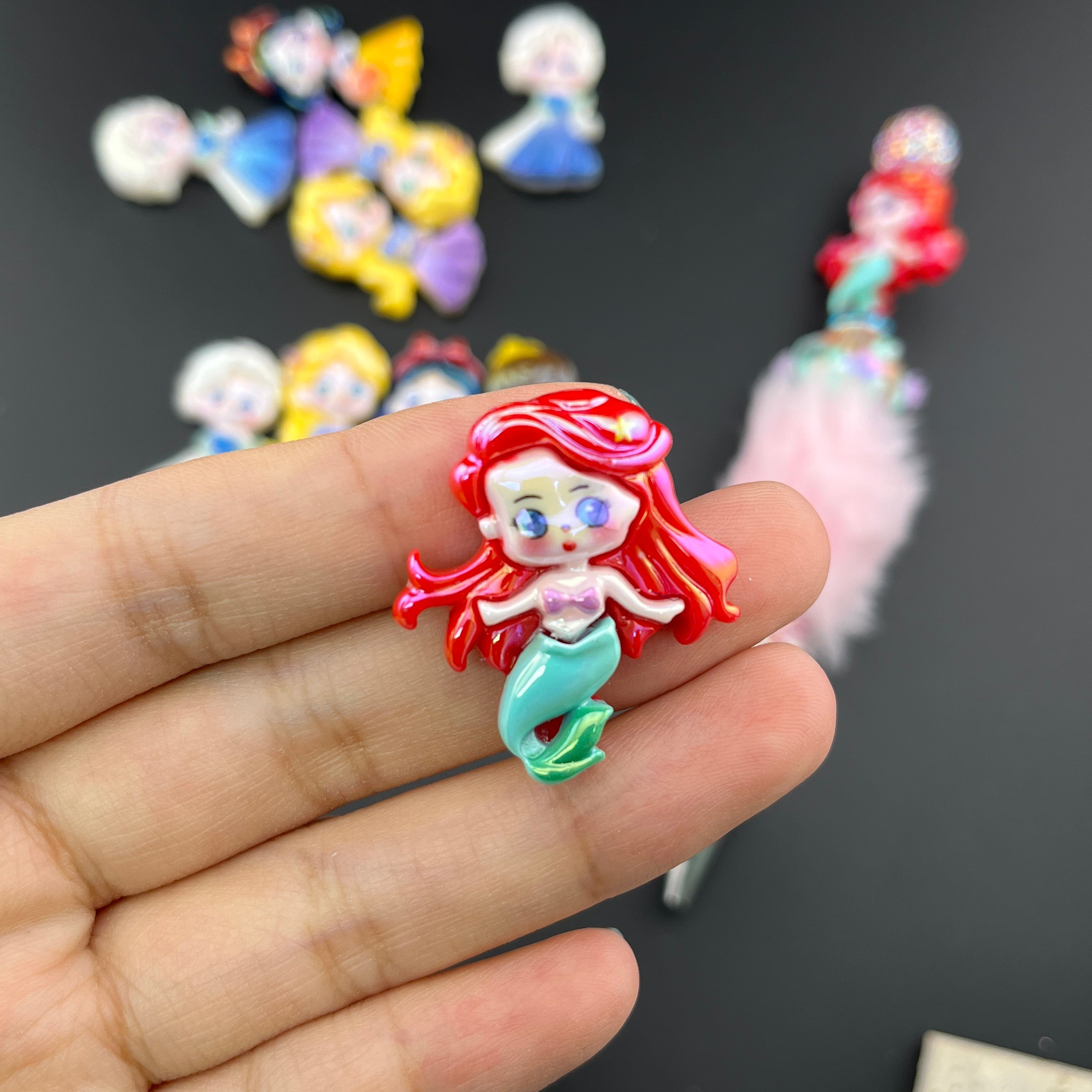 Mixed UV Shiny Cartoon Princess Resin Beads Fit For Beadable Pens