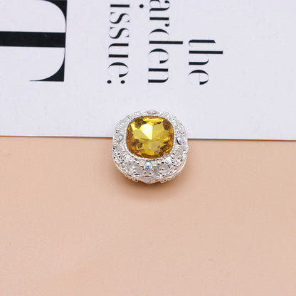 FS4846- 17mm×17mm Square Mocha Alloy Beads That Can Pass Through A Pen