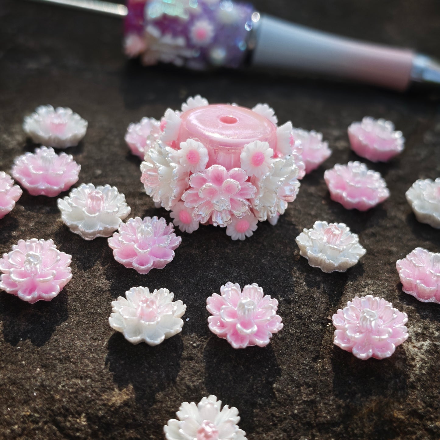 [KM6162]- 12mm Luminous Hibiscus Flower Charms Glow-In-The-Dark Hibiscus Flower Patches Charms