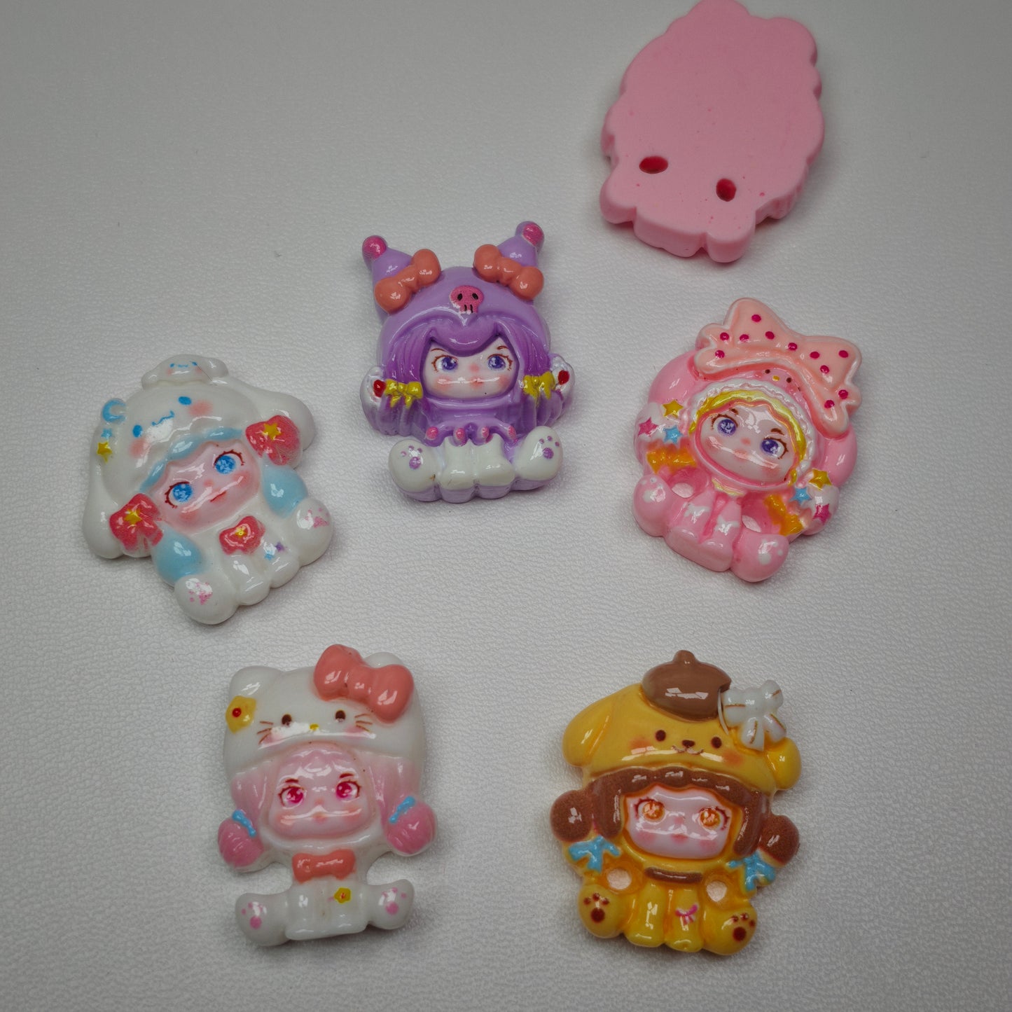 [KM6882]- 25mm SP Sanrio Resin Charms