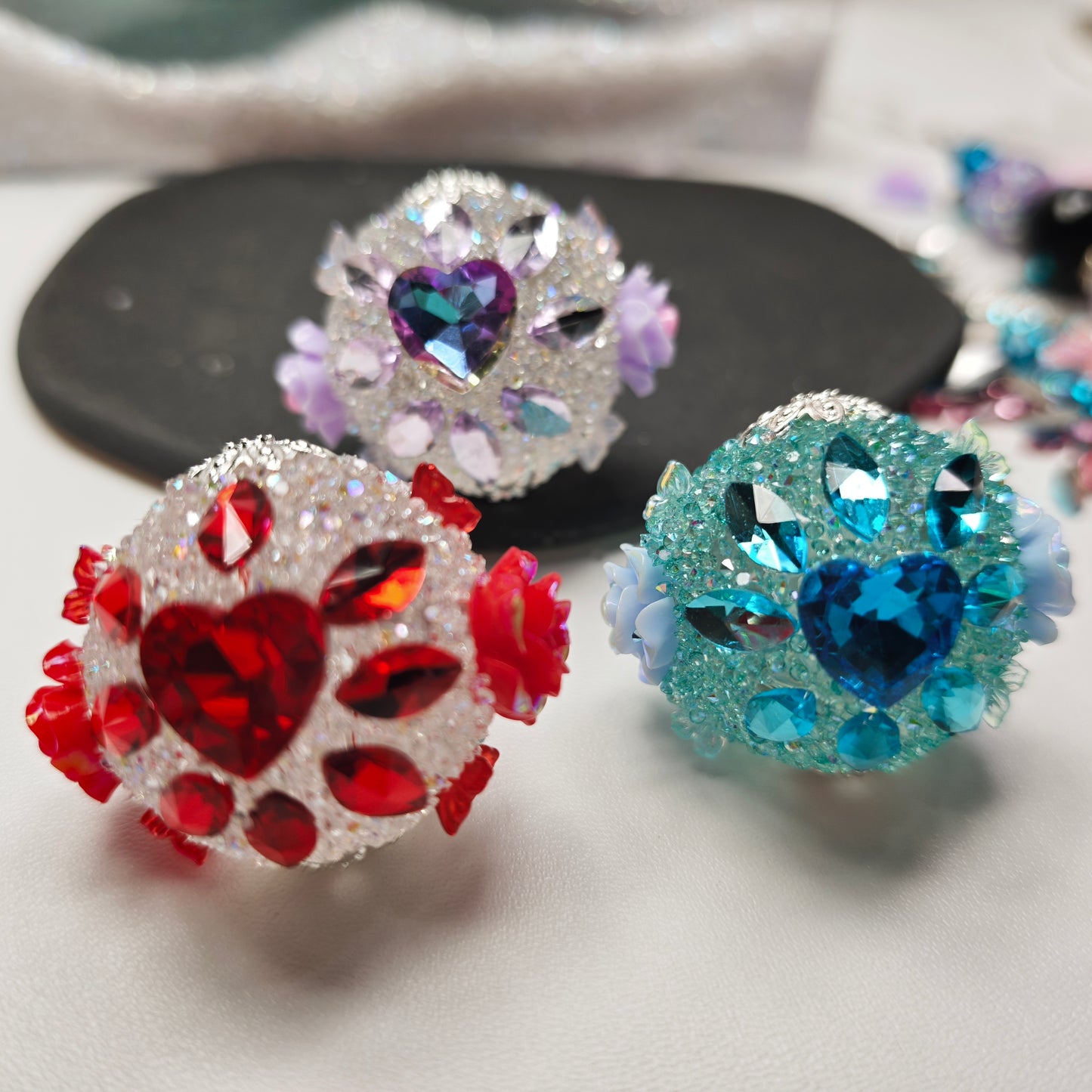 [KM6908]- 34mm Heart Horse Eyes Crystal Diamonds Fancy Beads