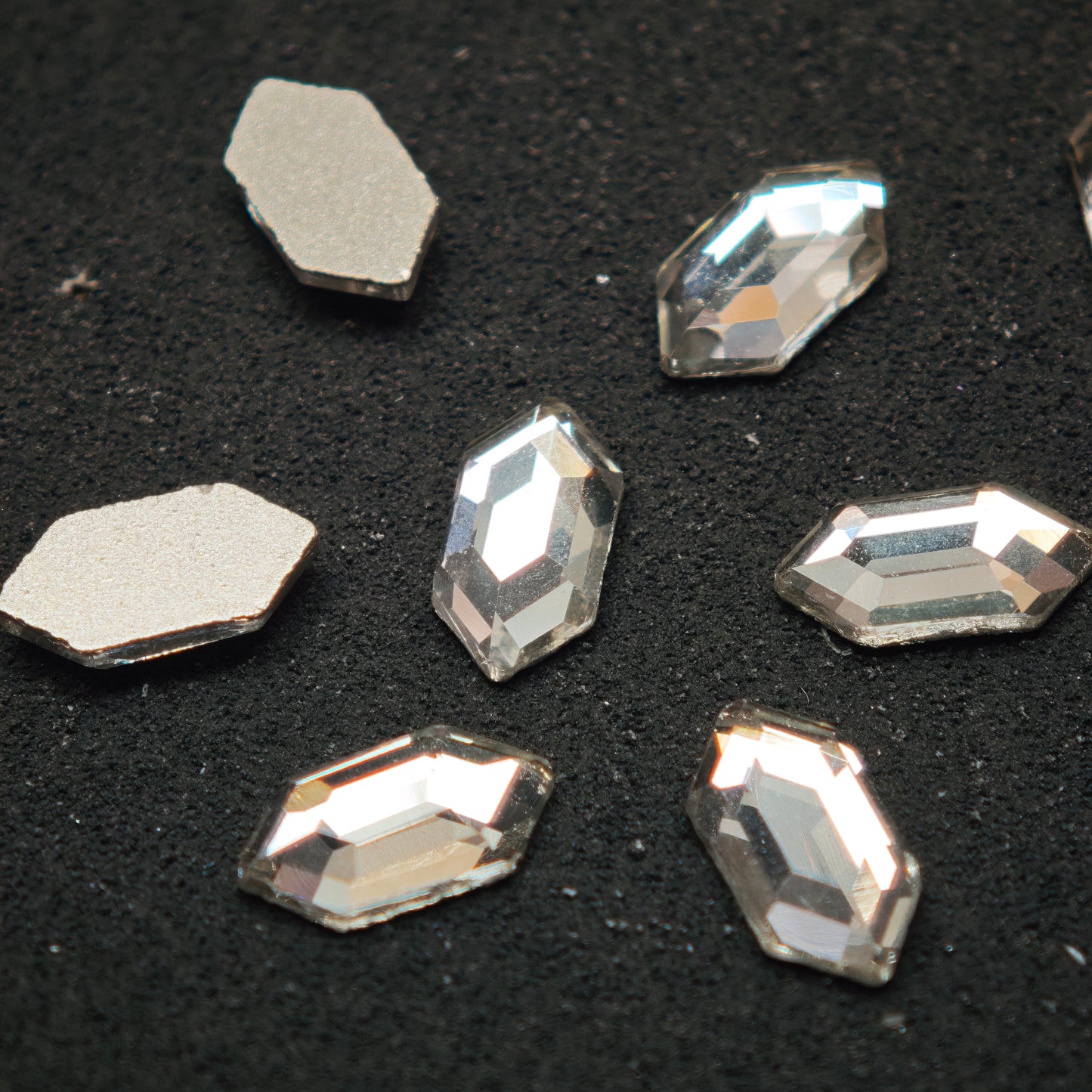 [KM6910]- 4mm*8mm 양면 뾰족 유리 크리스탈 다이아몬드, 평평한 바닥