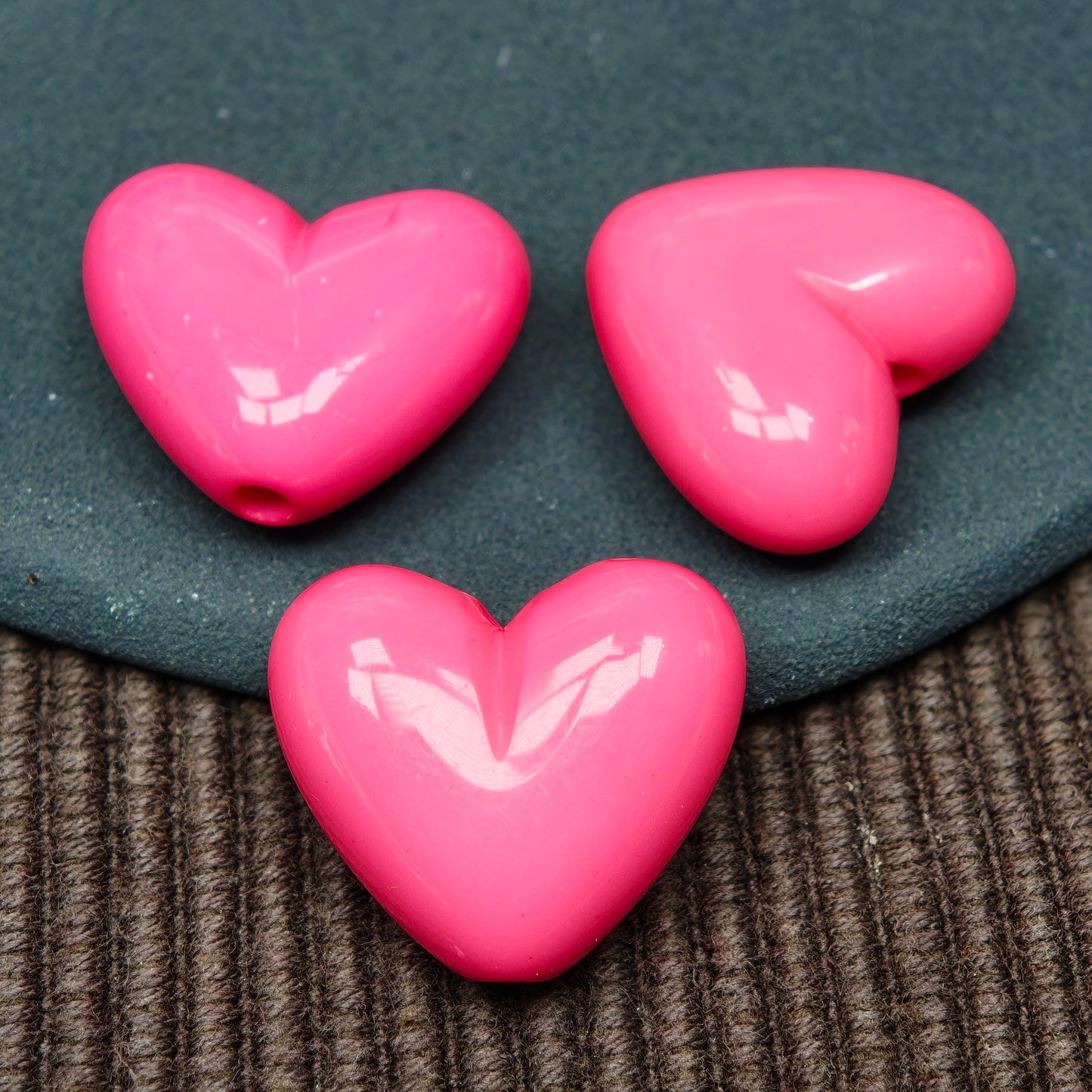 [KM6924]- 21mm*24mm Medium Szie Domed Heart Based Beads