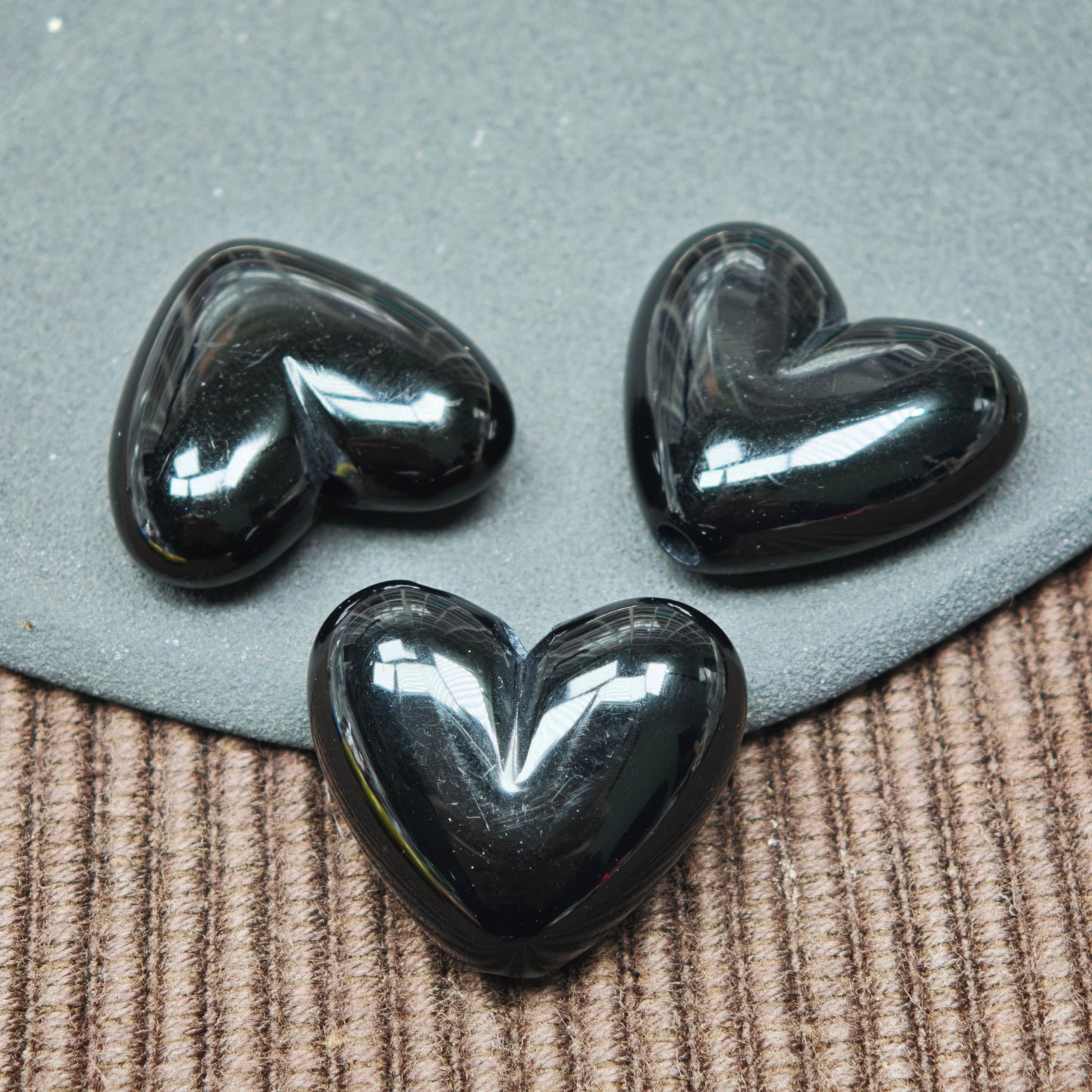 [KM6924]- 21mm*24mm Medium Szie Domed Heart Based Beads