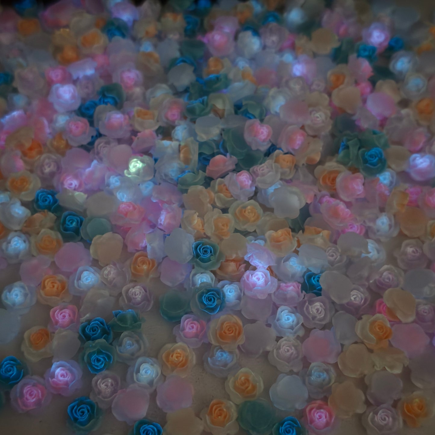 [KM6937]- 8mm Two-Color Luminous Pearl Paint Rose Flower Charms