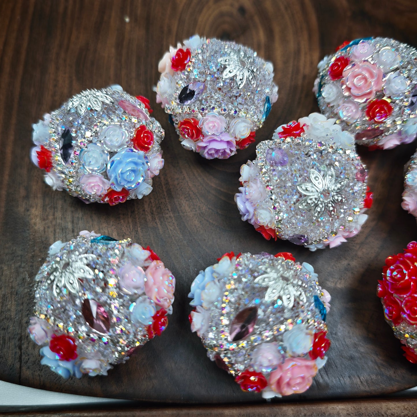 [KM6906]- 34mm Big Rose Flower Ball Fancy Beads, with Diamonds Chain