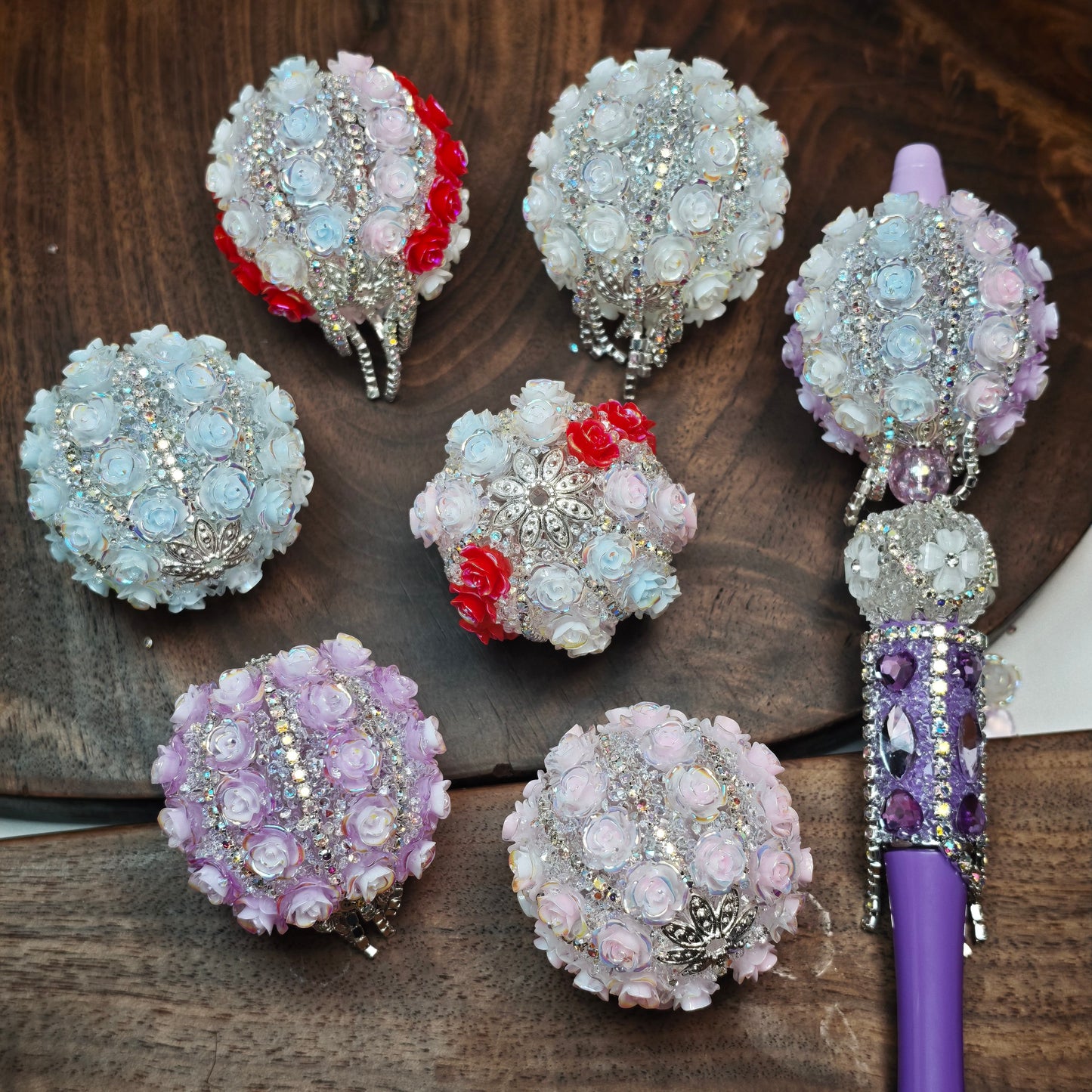Video- [KM6968]- 34mm Colourful Luminous Rose Flower Fancy Beads