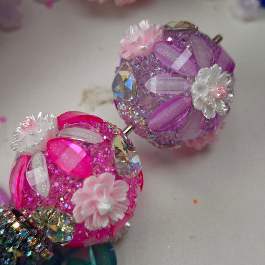 [KM6984]- 28mm Horse Eye Flower Petal Fancy Beads