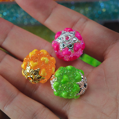 Video- [KM6993]- 21mm Love Heart Facny Sugar Beads