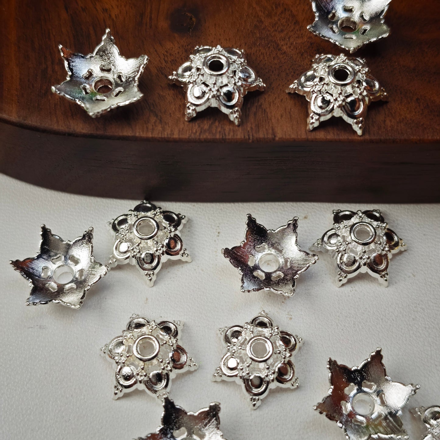 [KM6942]- 15mm Metal Six-Petal Flower Spacers, Beads Caps