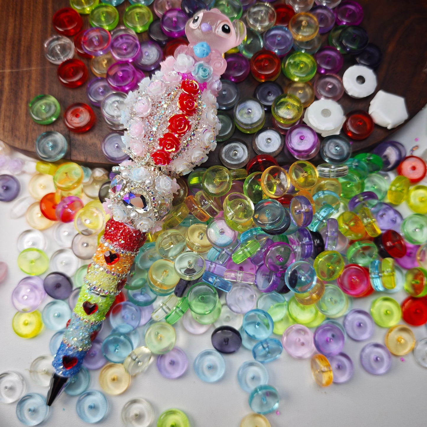 Video- [KM7004]- 13mm Clear Round Plate Stand Based Beads, with Pen Toppers Hole, Middle Hole Size For Beadable Pens Rod, Beads Thickness 4.5mm