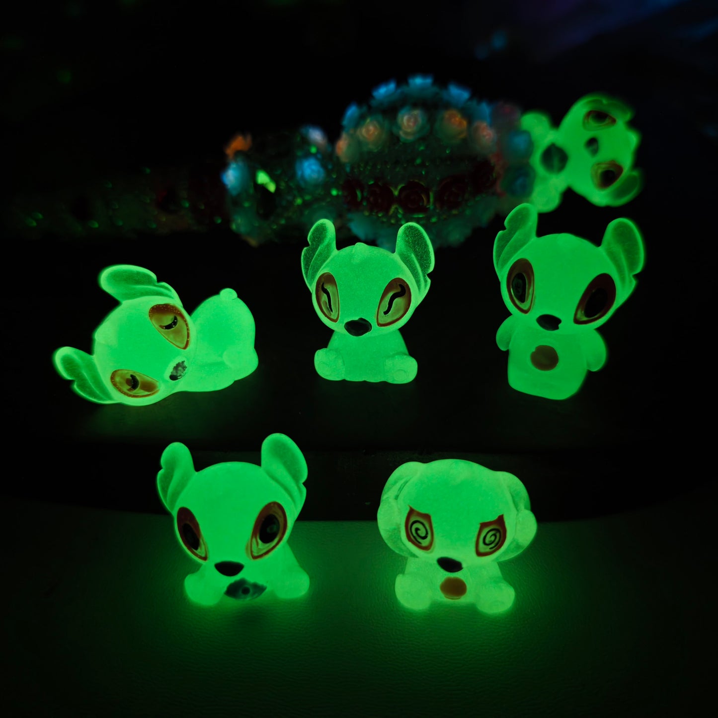 [KM7005]- 5 Pieces/Set Luminous Stitch Ornament Charms
