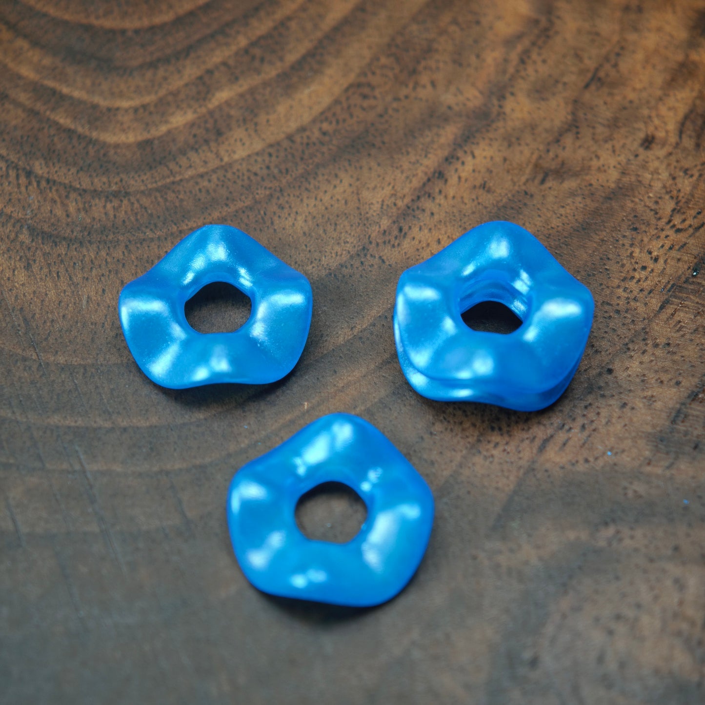 [KM5850]- 13mm Pearlescent Wavy Spacers, Acrylic Pearl Color Wavy Spacers Beads