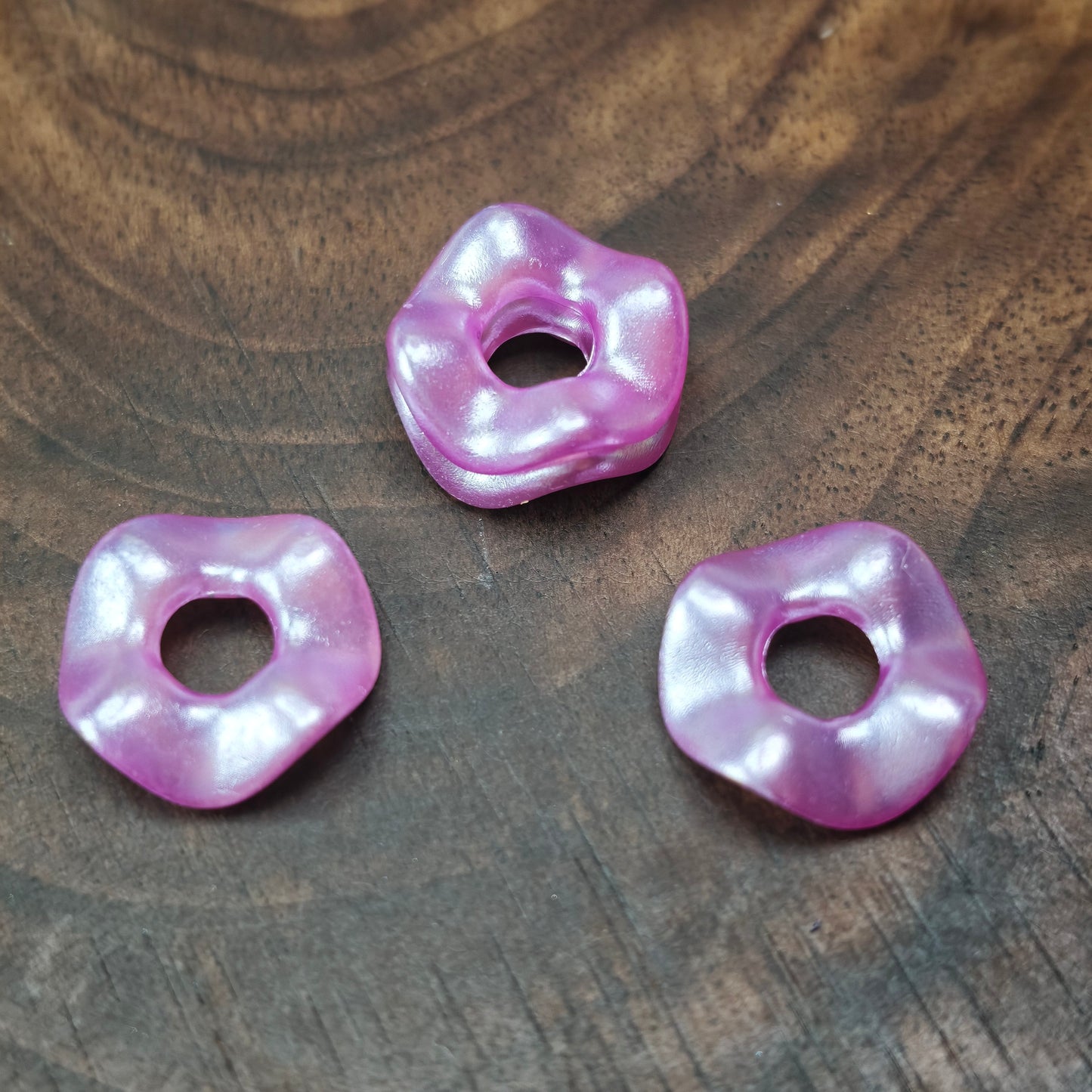 [KM5850]- 13mm Pearlescent Wavy Spacers, Acrylic Pearl Color Wavy Spacers Beads