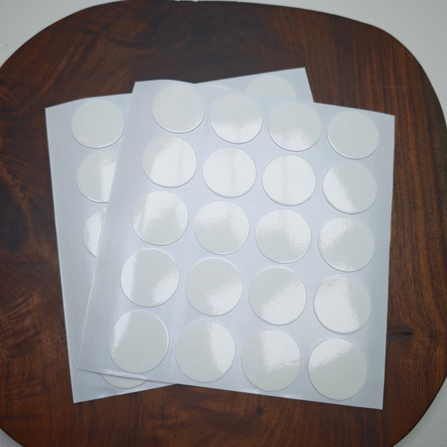 Circles Diameter Options: 8mm, 10mm, 15mm, 20mm, 25mm, 30mm, 40mm, Pre-Cut Nano Round Double Sided Sticker Tapes, Round Multiple Sizes:[KM7017]0.8cm, [KM6860]1cm, [KM7018]1.5cm, [KM6859]2cm, [KM7019]2.5cm, [KM7020]3cm, [KM7021]4cm