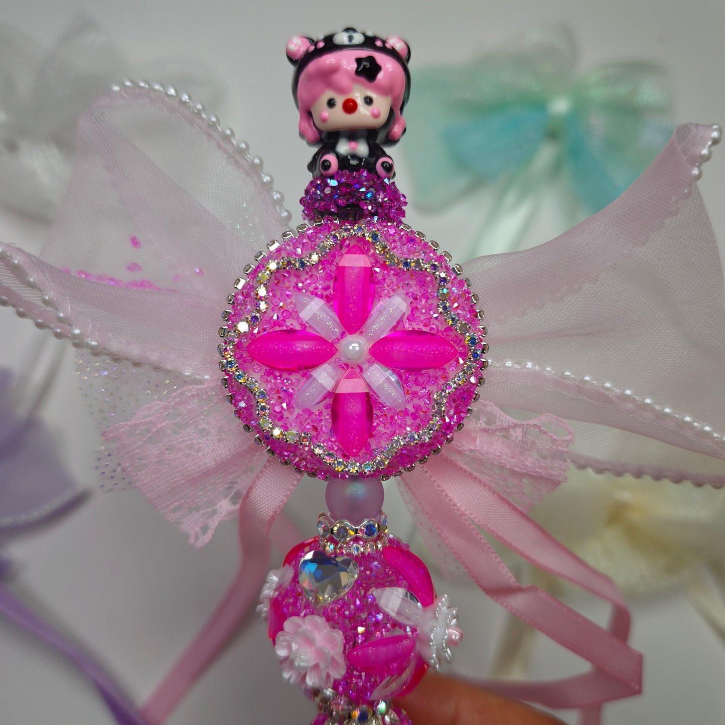 [KM7025]- 44mm Round Plate Flower Bows Fancy Beads