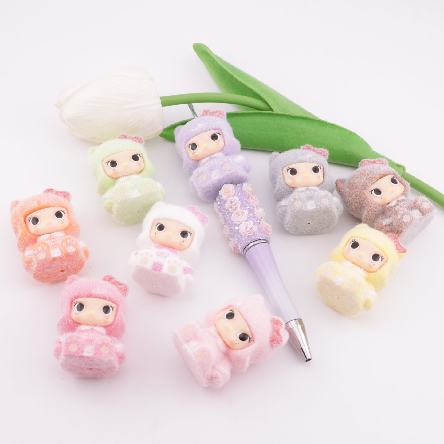 FS6027- Molly Flocked Resin Beads
