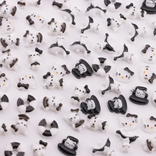FS6023- Mixed Style Black And White HK Charms Mixed Style Black And White Kitty Series Patches