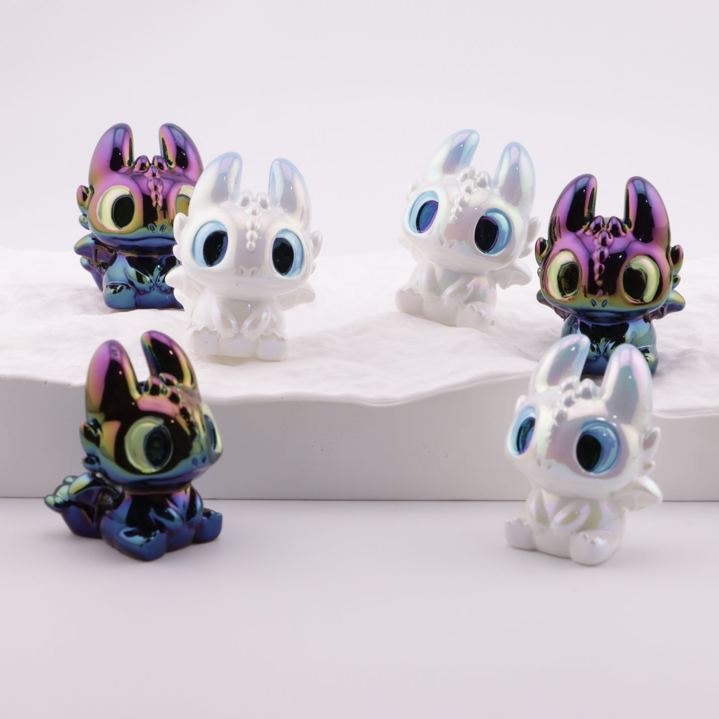 FS6113- Little Flying Dragon Resin Beads
